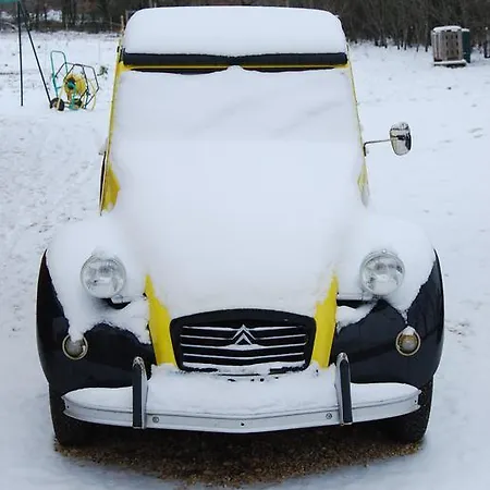 Couette-café Mas De Garrigue 4*